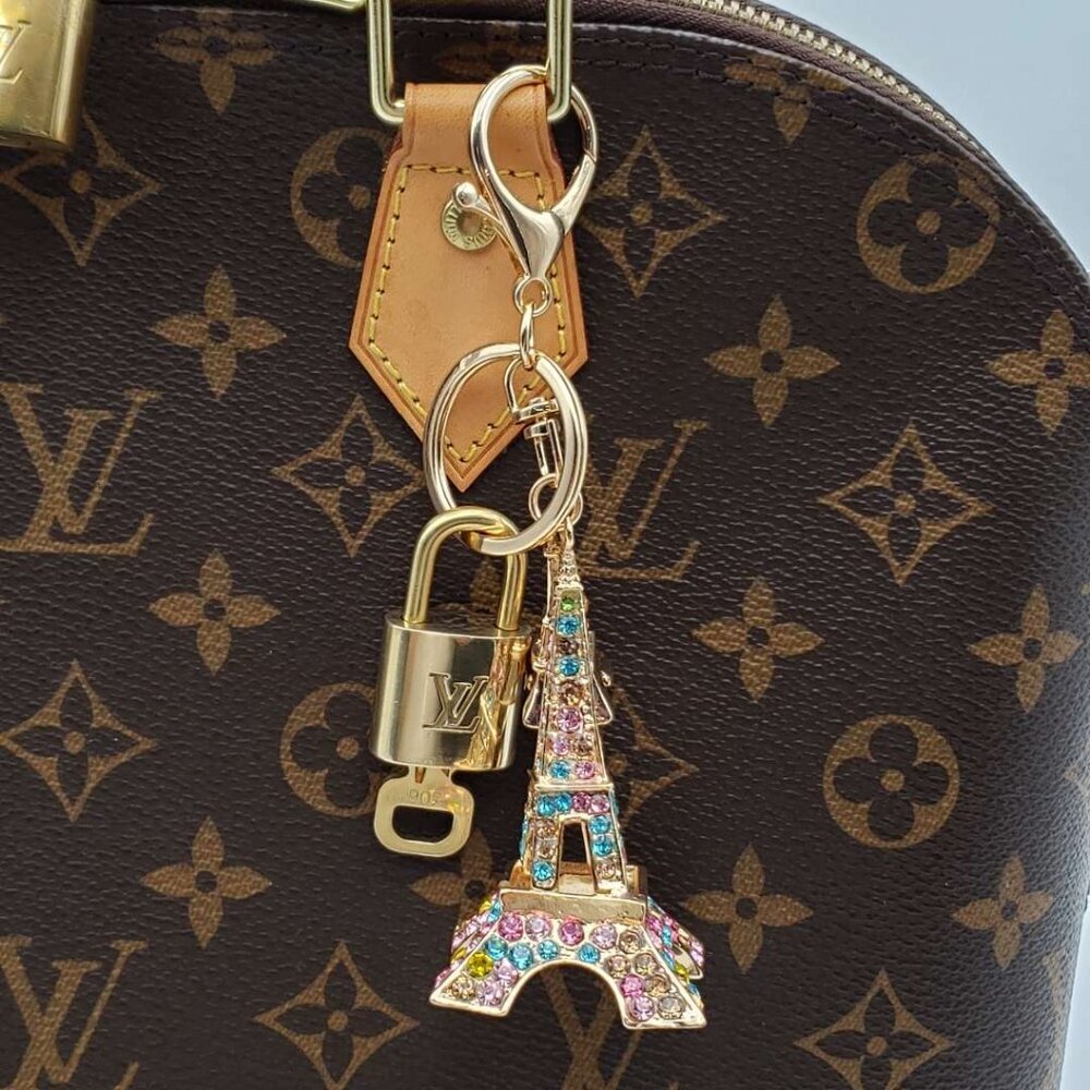 LV Authentic Gold Padlock 🔒 Key Set w/ Unbranded Eiffel Tower Keychain Charm
